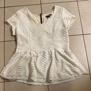 Short sleeve peplum top